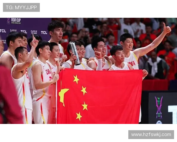 《中国男篮再战亚洲杯力争卫冕 备战新一轮世界赛季目标明确》 《中国男篮再战亚洲杯力争卫冕 备战新一轮世界赛季目标明确》