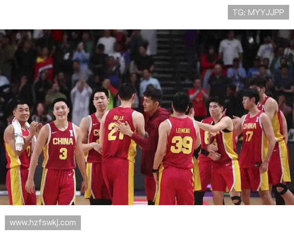 中国男篮逆袭战胜菲律宾晋级亚洲杯四强 关键时刻团队协作展现实力