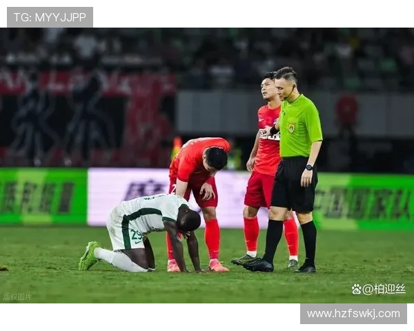 国家队备战世界杯关键战役新帅战术调整引发球迷热议联赛表现成焦点 国家队备战世界杯关键战役新帅战术调整引发球迷热议联赛表现成焦点